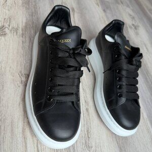 ALEXANDER MCQUEEN Leather exaggerated-sole sneakers
